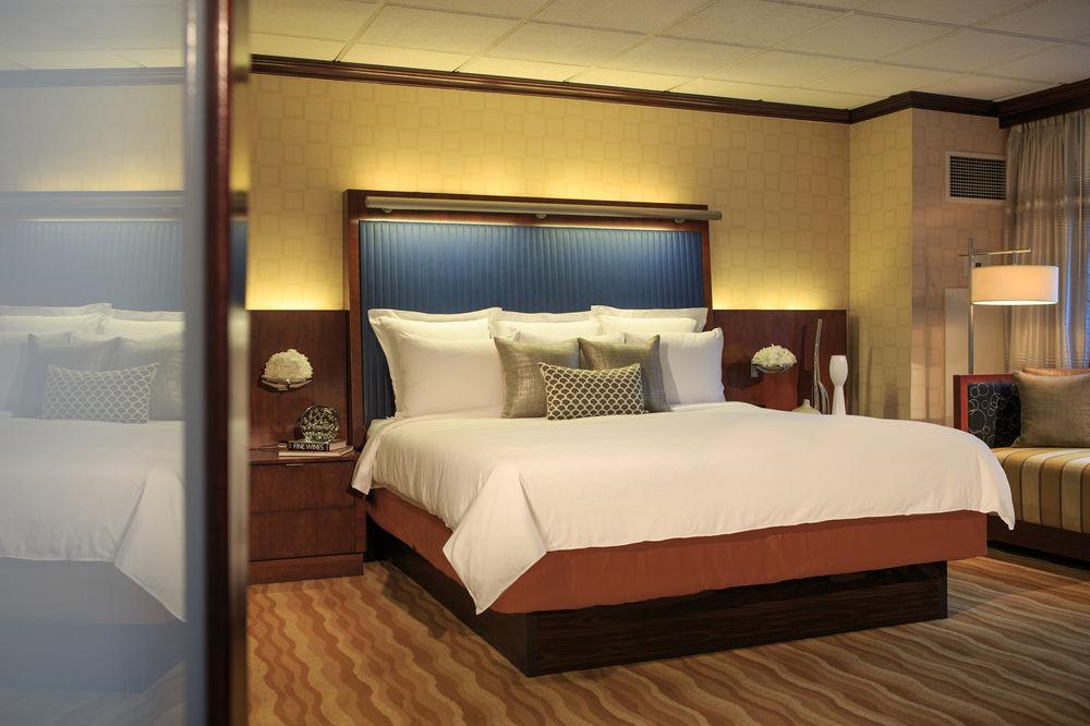 Hotel Renaissance New York Times Square By Marriott Exteriér fotografie