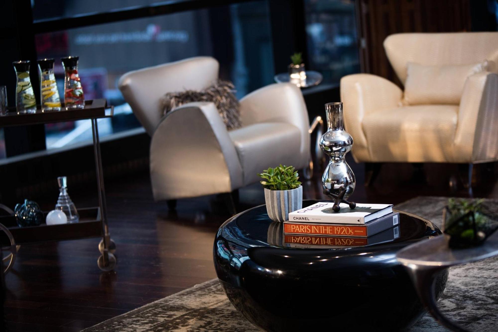 Hotel Renaissance New York Times Square By Marriott Exteriér fotografie