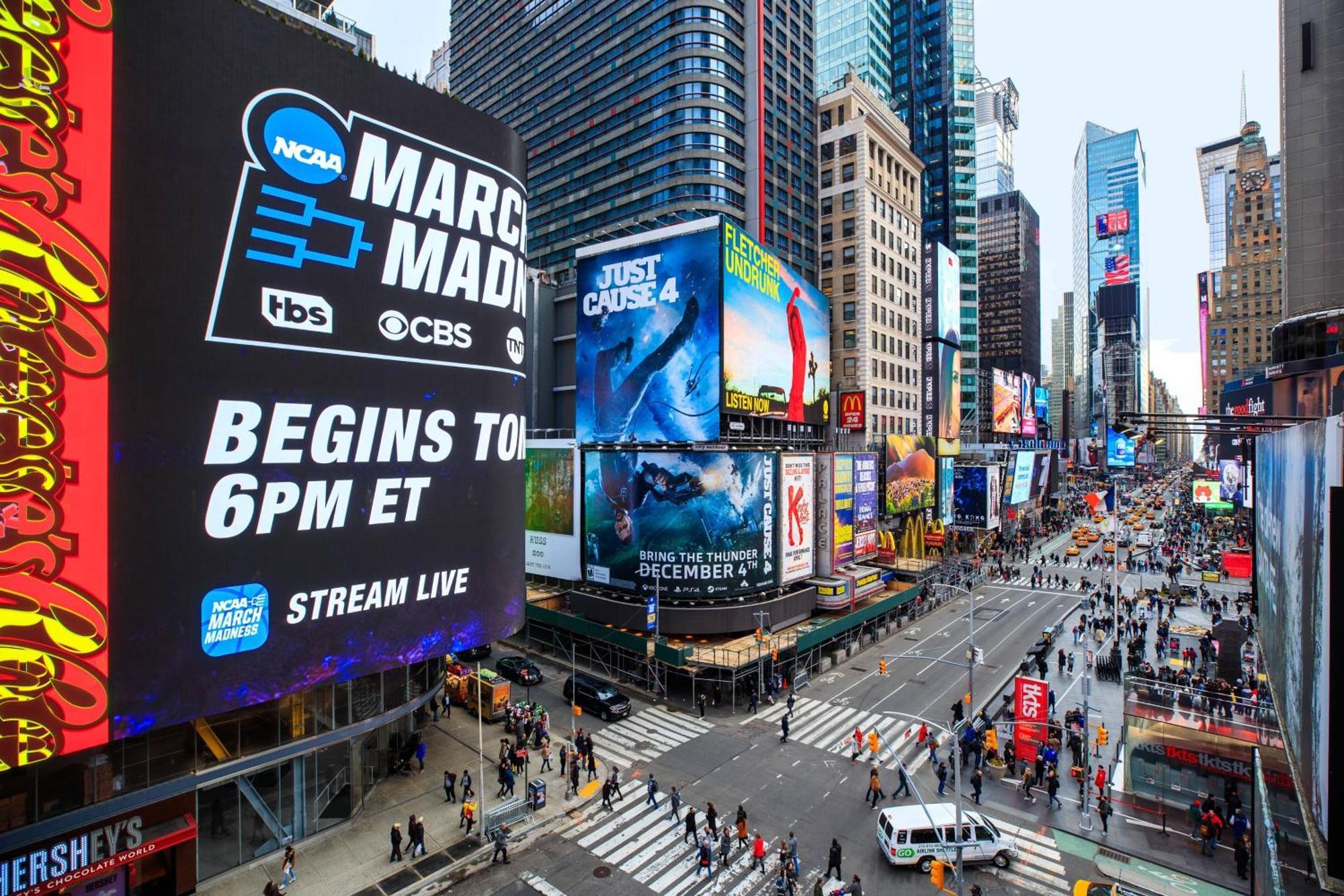Hotel Renaissance New York Times Square By Marriott Exteriér fotografie