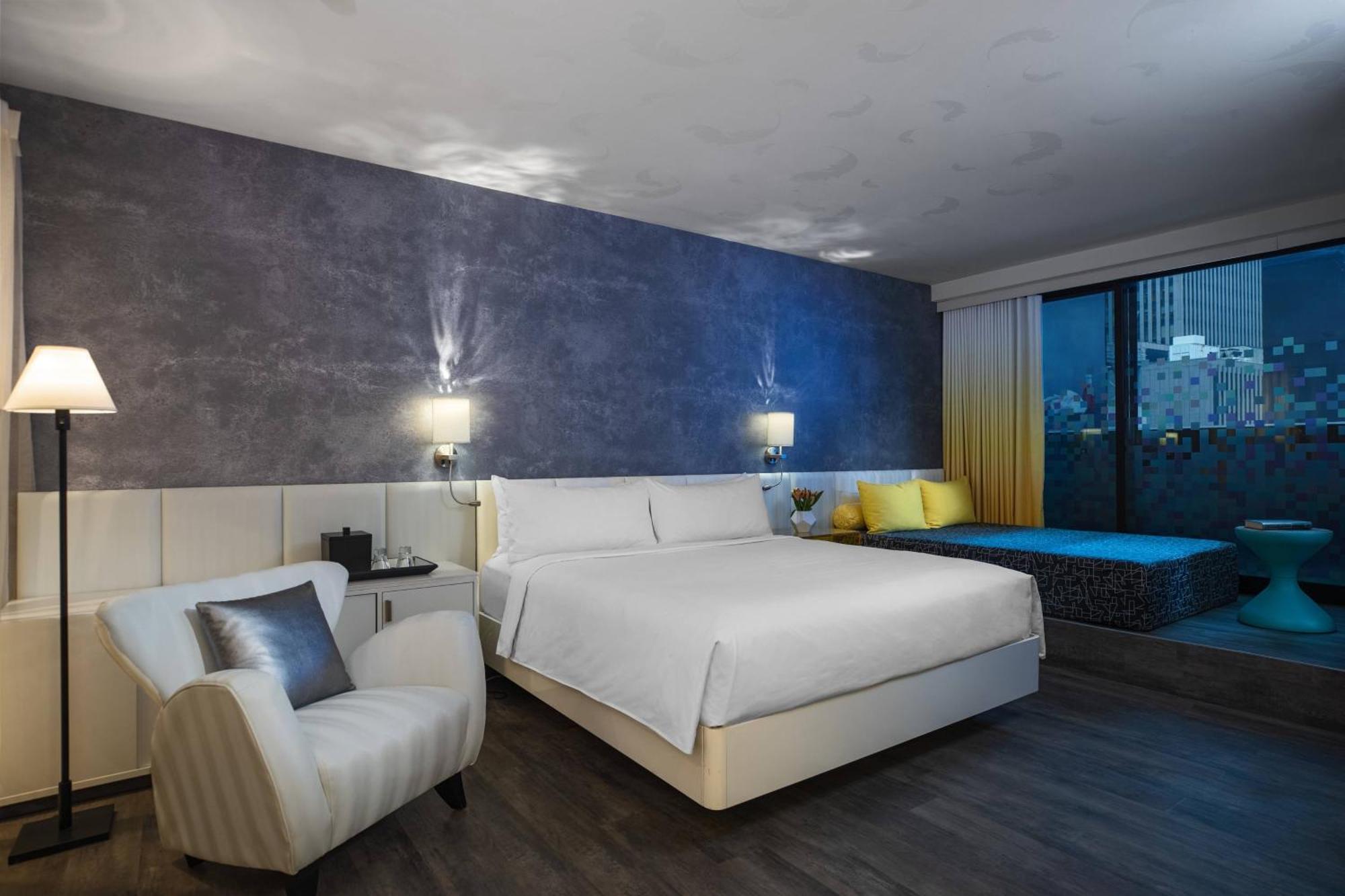 Hotel Renaissance New York Times Square By Marriott Exteriér fotografie