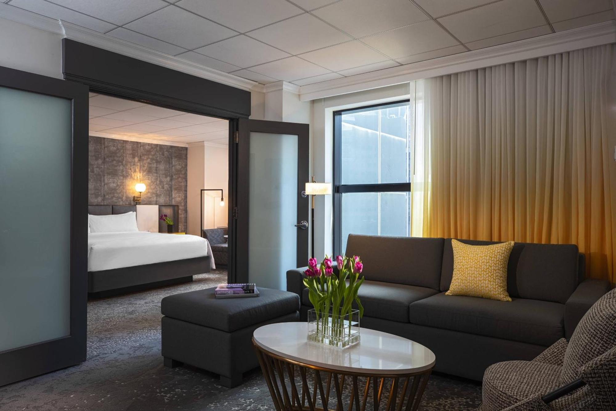 Hotel Renaissance New York Times Square By Marriott Exteriér fotografie