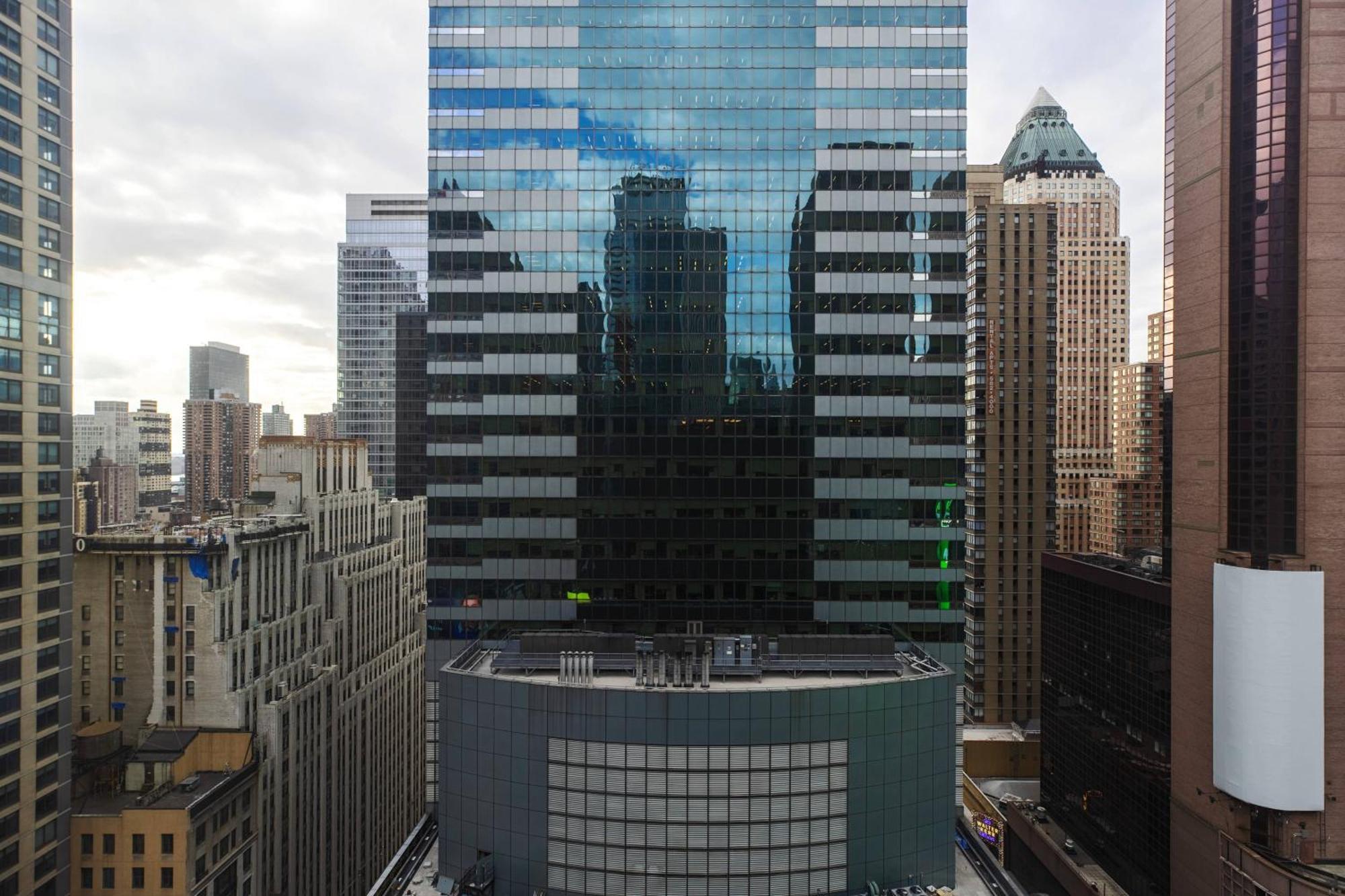 Hotel Renaissance New York Times Square By Marriott Exteriér fotografie